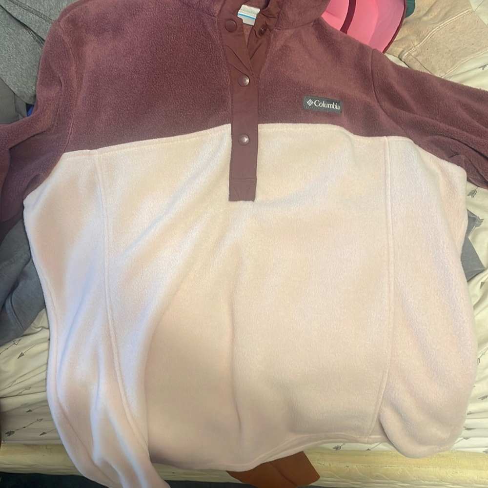 Split color, Columbia throw over jacket.